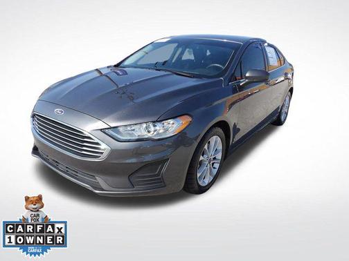 2020 Ford Fusion SE