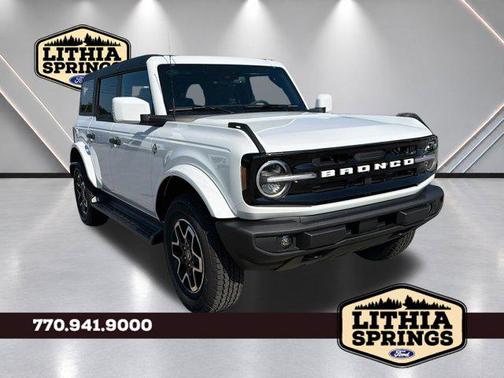 Oxford White 2026 Ford Bronco Outer Banks