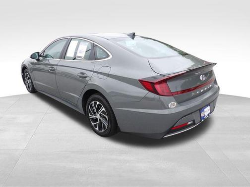 2023 Hyundai SONATA Hybrid Base