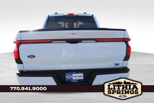 2025 Ford F-150 Lightning LARIAT