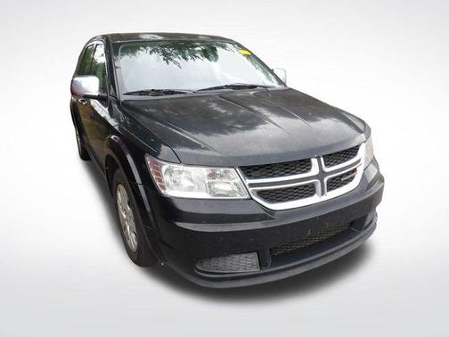 Pitch Black Clearcoat 2014 Dodge Journey SE