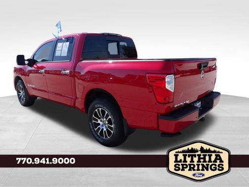 2021 Nissan Titan SV