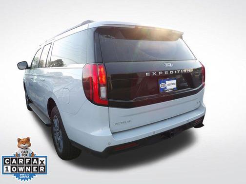 Silver Metallic 2025 Ford Expedition Max Active 4x4