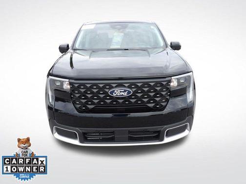 Shadow Black 2025 Ford Maverick Lariat