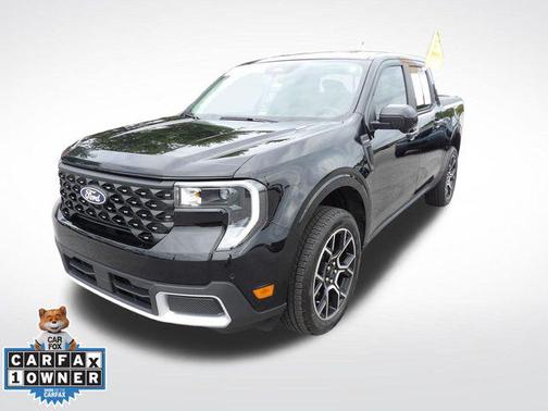 Shadow Black 2025 Ford Maverick Lariat
