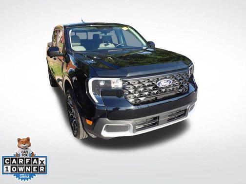 Shadow Black 2025 Ford Maverick Lariat