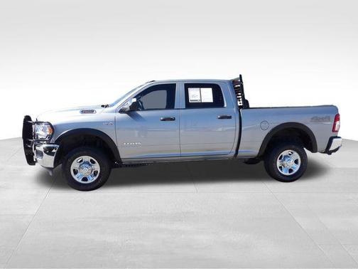 Billet Silver Metallic Clearcoat 2022 RAM 2500 Tradesman Crew Cab 4x4 6'4' Box