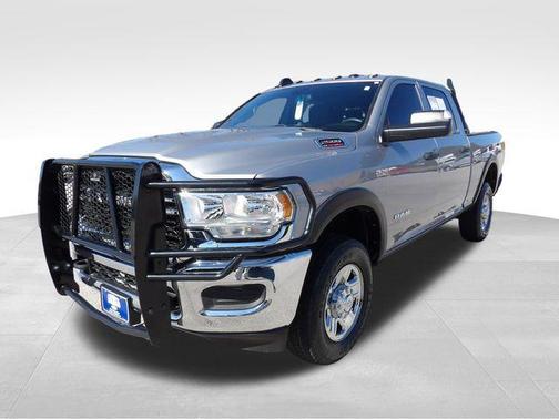 Billet Silver Metallic Clearcoat 2022 RAM 2500 Tradesman Crew Cab 4x4 6'4' Box