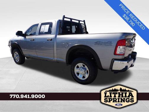 2022 RAM 2500 Tradesman Crew Cab 4x4 6'4' Box