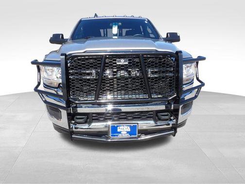 Billet Silver Metallic Clearcoat 2022 RAM 2500 Tradesman Crew Cab 4x4 6'4' Box