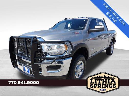 2022 RAM 2500 Tradesman Crew Cab 4x4 6'4' Box