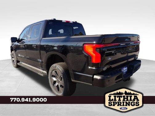 2025 Ford F-150 Lightning LARIAT