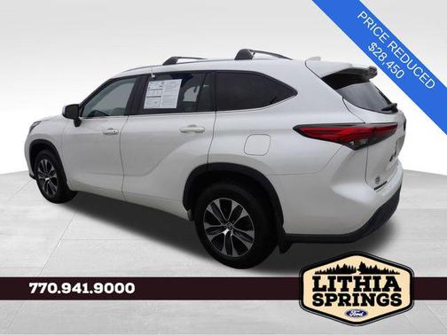 Blizzard Pearl 2021 Toyota Highlander XLE