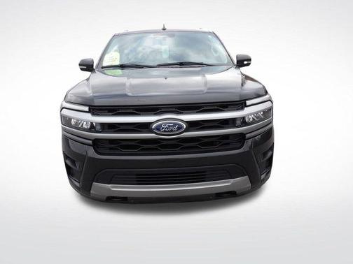 2022 Ford Expedition Max XLT