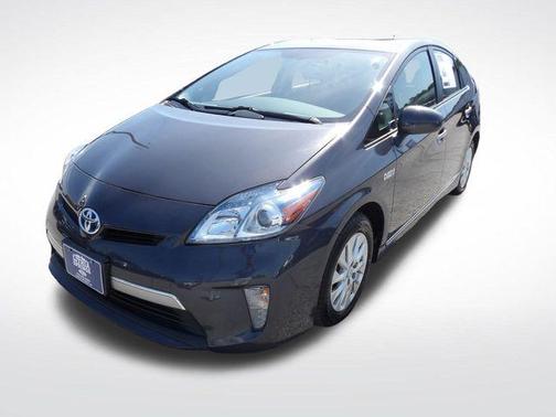 Winter Gray Metallic 2014 Toyota Prius Plug-in Base