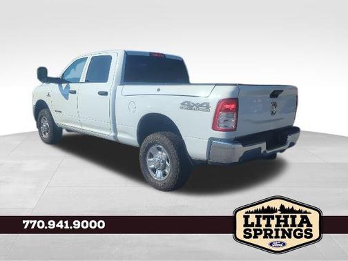 2021 RAM 2500 Tradesman Crew Cab 4x4 6'4' Box