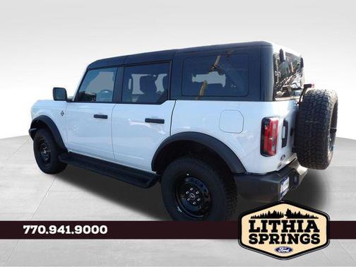 Oxford White 2026 Ford Bronco Outer Banks