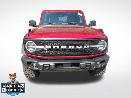 Ruby Red Metallic Tinted Clearcoat 2025 Ford Bronco Badlands