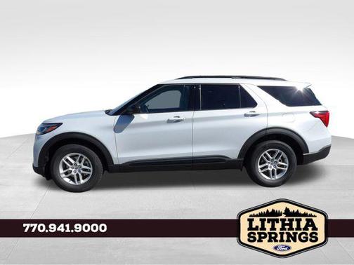 Space White Metallic 2026 Ford Explorer Active