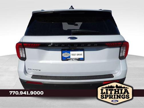 Space White Metallic 2026 Ford Explorer Active