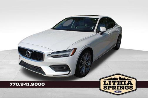 2020 Volvo S60 T5 Momentum