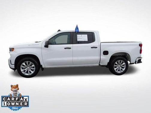 Summit White 2020 Chevrolet Silverado 1500 Custom