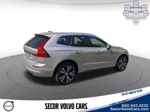 Bright Dusk Metallic 2023 Volvo XC60 B5 Plus Bright Theme