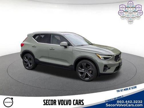 Sage Green Metallic 2023 Volvo XC40 B5 Plus Bright Theme