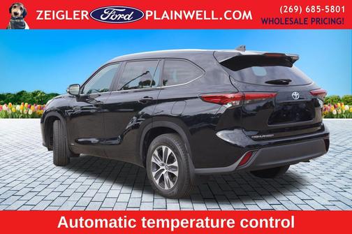 2023 Toyota Highlander Hybrid XLE