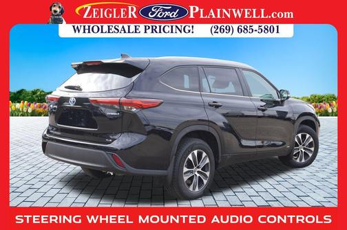 2023 Toyota Highlander Hybrid XLE