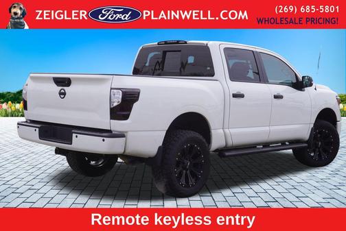 2018 Nissan Titan SL