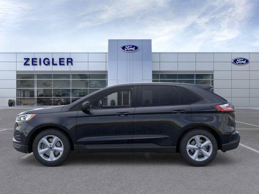 Black Metallic 2024 Ford Edge SE
