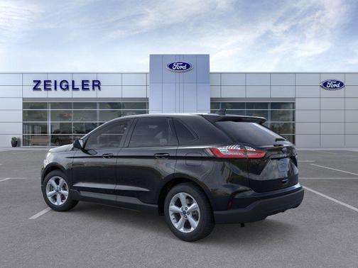Black Metallic 2024 Ford Edge SE