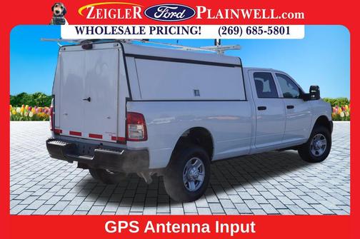 2023 RAM 3500 Tradesman Crew Cab 4x4 8' Box