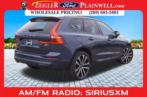 2023 Volvo XC60 B5 Ultimate Bright Theme