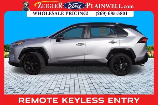 2022 Toyota RAV4 Hybrid SE