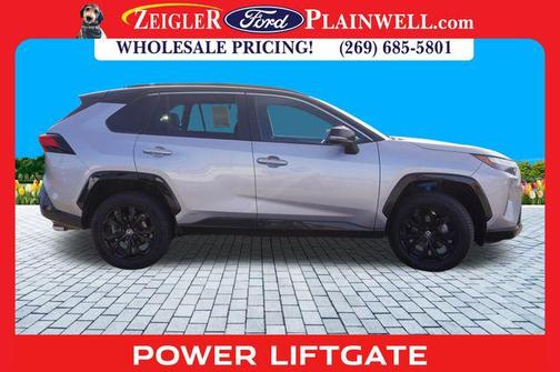 2022 Toyota RAV4 Hybrid SE