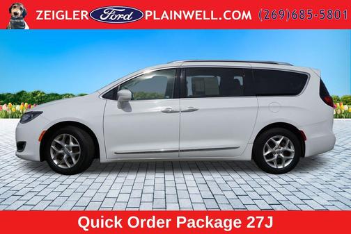 Bright White Clearcoat 2018 Chrysler Pacifica Touring-L Plus