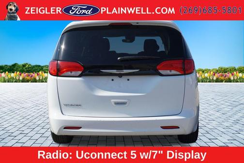 Bright White Clearcoat 2023 Chrysler Voyager LX