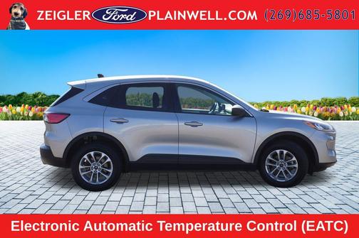 Silver Metallic 2022 Ford Escape SE