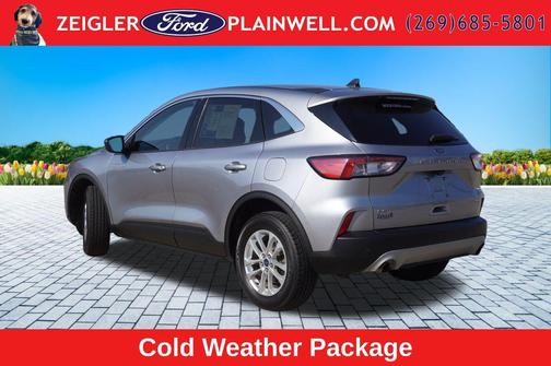 Silver Metallic 2022 Ford Escape SE
