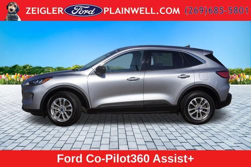 Silver Metallic 2022 Ford Escape SE