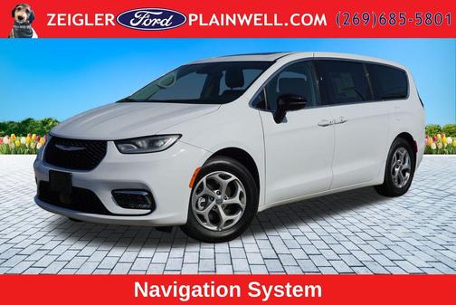 Bright White Clearcoat 2024 Chrysler Pacifica Limited