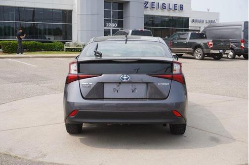 2021 Toyota Prius L