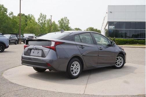 2021 Toyota Prius L