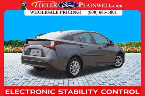 2021 Toyota Prius L