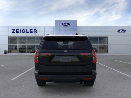 Agate Black Metallic 2026 Ford Expedition Platinum