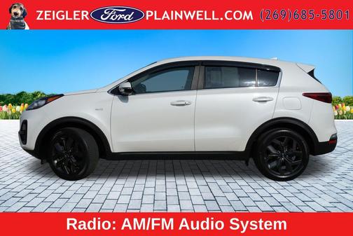 Snow White Pearl 2022 Kia Sportage LX