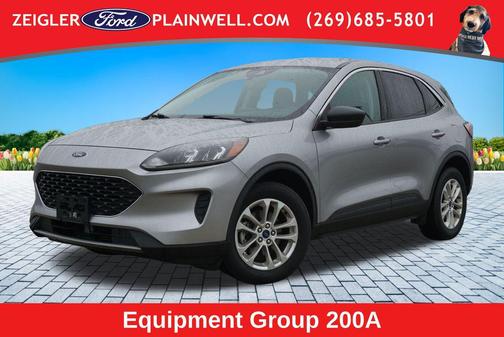 Silver Metallic 2022 Ford Escape SE