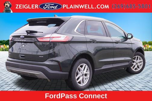 Green Metallic 2024 Ford Edge SEL